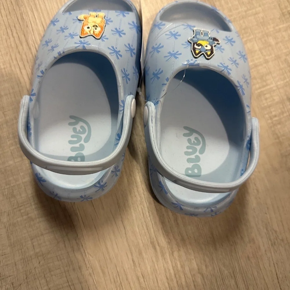 Toddler Bluey Cat & Jack Slide Sandals Size 9 - Picture 2 of 5
